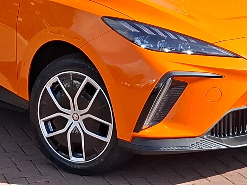 MG MG4 150Kw Trophy Ev Long Range 64Kwh Orange #18