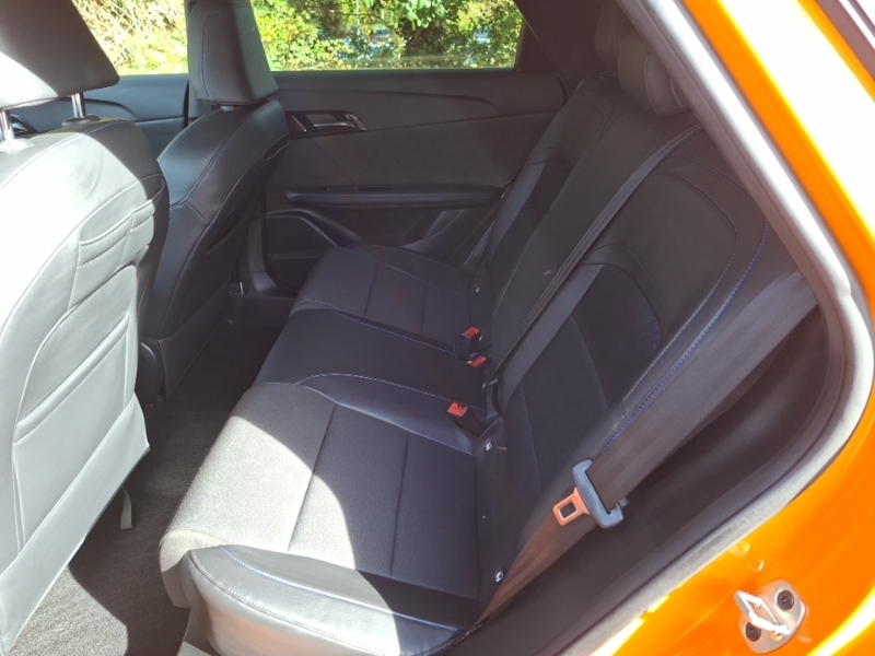 MG MG4 180Kw Trophy Ev Extended Range 77Kwh Orange #5