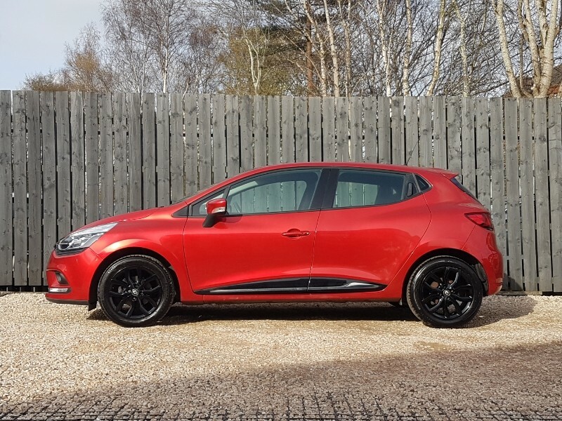 Renault Clio 0.9 Tce Play Euro 6 Ss Black #4