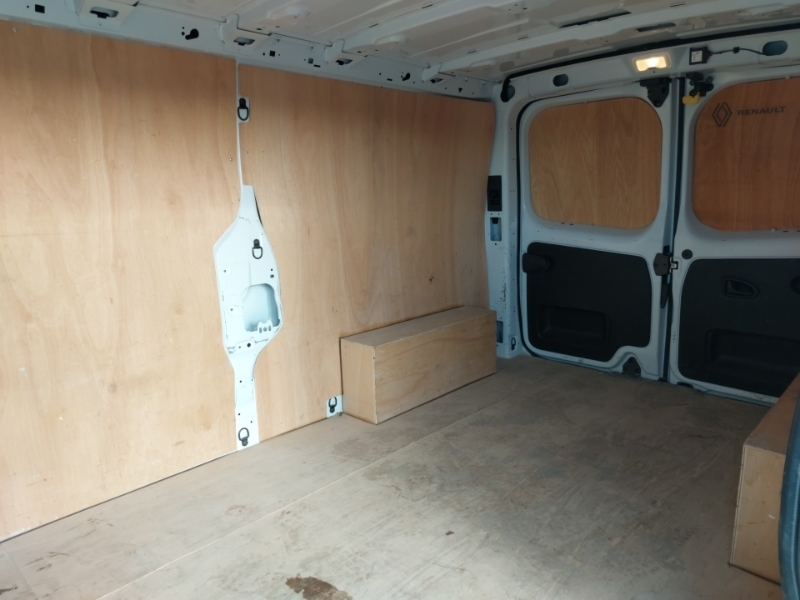 Renault Trafic Ll30 Blue Dci 130 Advance Safety Van White #5