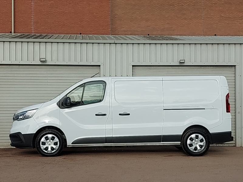 Renault Trafic Ll30 Blue Dci 130 Advance Safety Van White #4