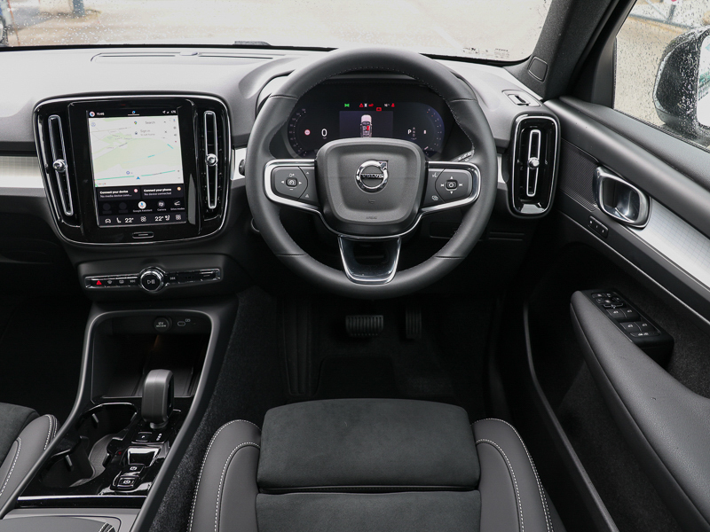 Volvo XC40 2.0 B4p Plus Black Edition Digital Dash R Black #7