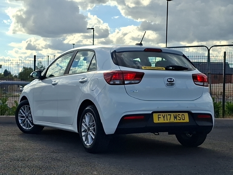 Kia RIO 1.25 2 White #2