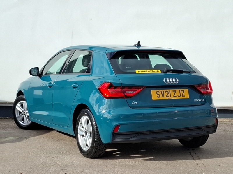 Audi A1 25 Tfsi Technik Green #2