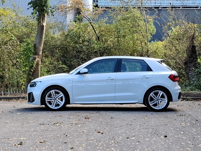 Audi A1 30 Tfsi 110 S Line S Tronic White #4