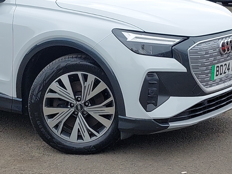 Audi Q4 E Tron Black Edition Black #20
