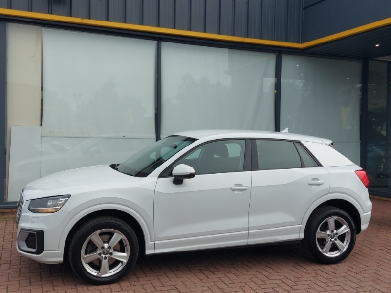 Audi Q2 1.0 Tfsi Sport White #4