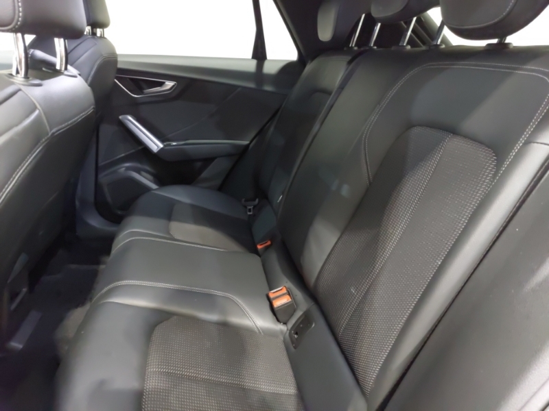 Audi Q2 35 Tfsi Black Edition Blue #6