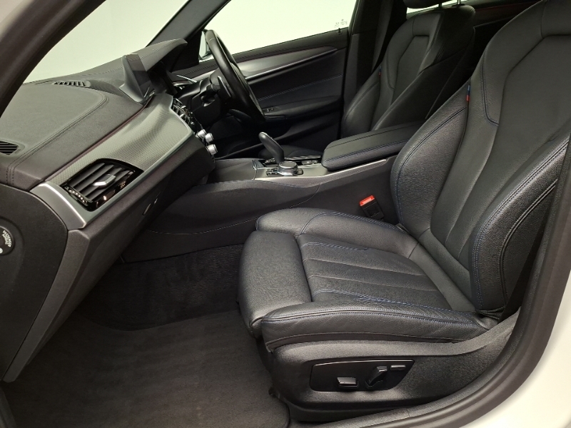 BMW 5 Series 520D Mht M Sport White #5