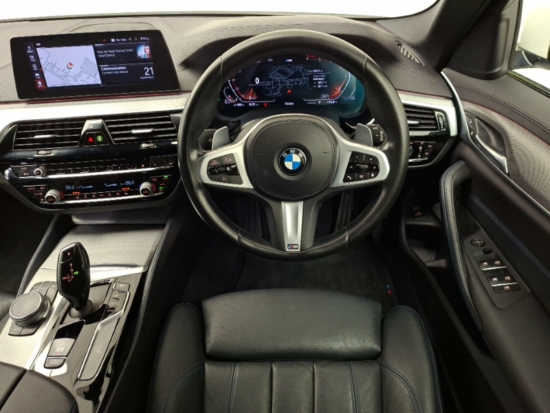 BMW 5 Series 530E M Sport Blue #8