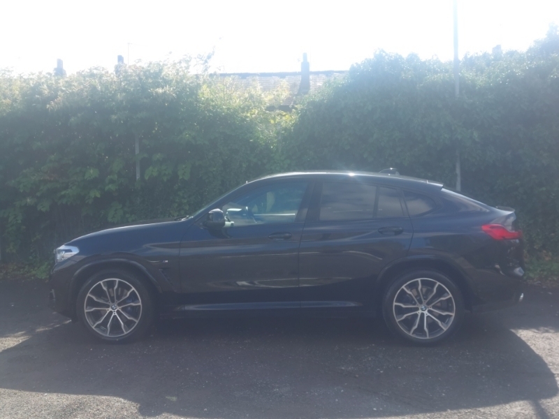 BMW X4 Xdrive20d M Sport Step Black #4