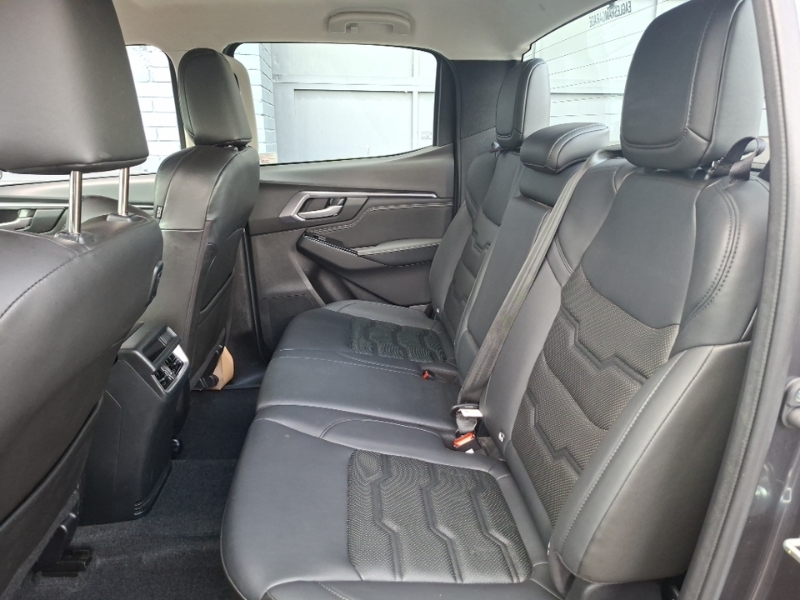 Isuzu D-Max 1.9 Dl40 Double Cab 4X4 Grey #6