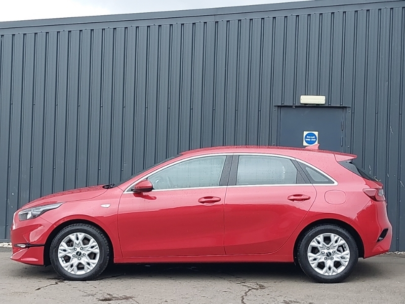 Kia Ceed 1.5T Gdi Isg 2 Red #4