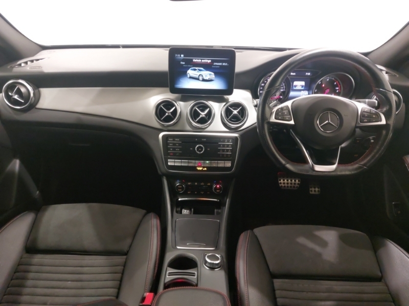 Mercedes-Benz GLA Class Gla 200D 4Matic Amg Line Premium Grey #3