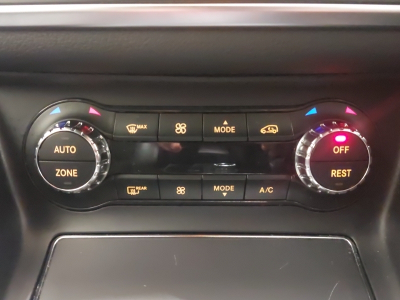 Mercedes-Benz GLA Class 1.6L Gla 200 Se Executive 154 Bhp Black #16
