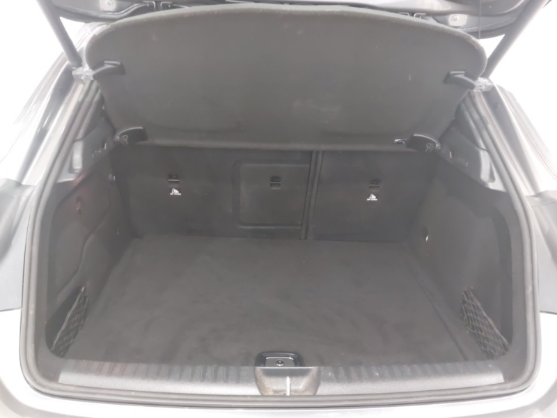 Mercedes-Benz GLA Class 1.6L Gla 200 Se Executive 154 Bhp Black #18