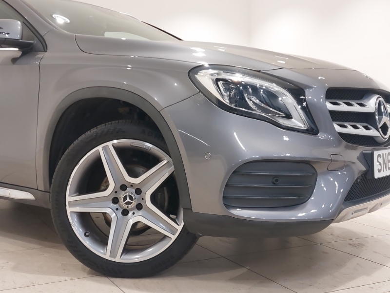 Mercedes-Benz GLA Class 1.6L Gla 200 Se Executive 154 Bhp Black #20