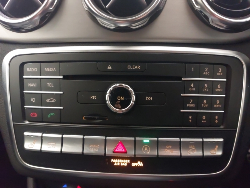 Mercedes-Benz GLA Class 1.6L Gla 200 Se Executive 154 Bhp Black #15