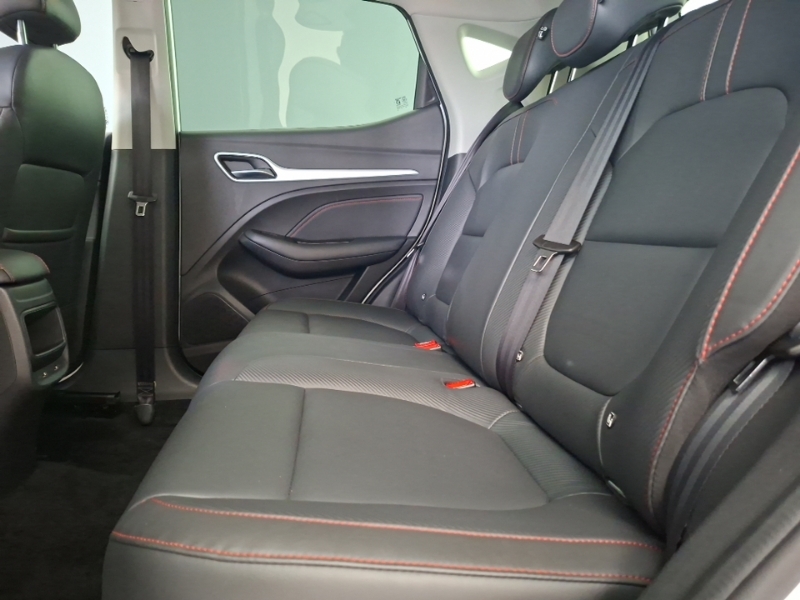 MG ZS 1.0T Gdi Exclusive Dct White #6