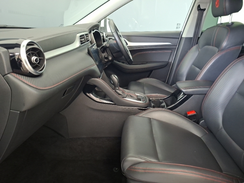 MG ZS 1.0T Gdi Exclusive Dct White #5