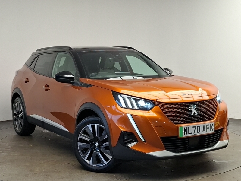 Peugeot e-2008 100Kw Gt 50Kwh Orange