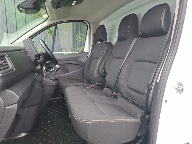 Renault Trafic Ll30 Blue Dci 130 Extra Safety Van White #5
