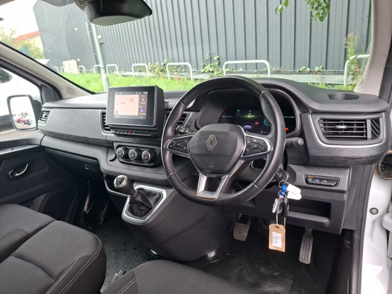 Renault Trafic Ll30 Blue Dci 130 Extra Safety Van White #3