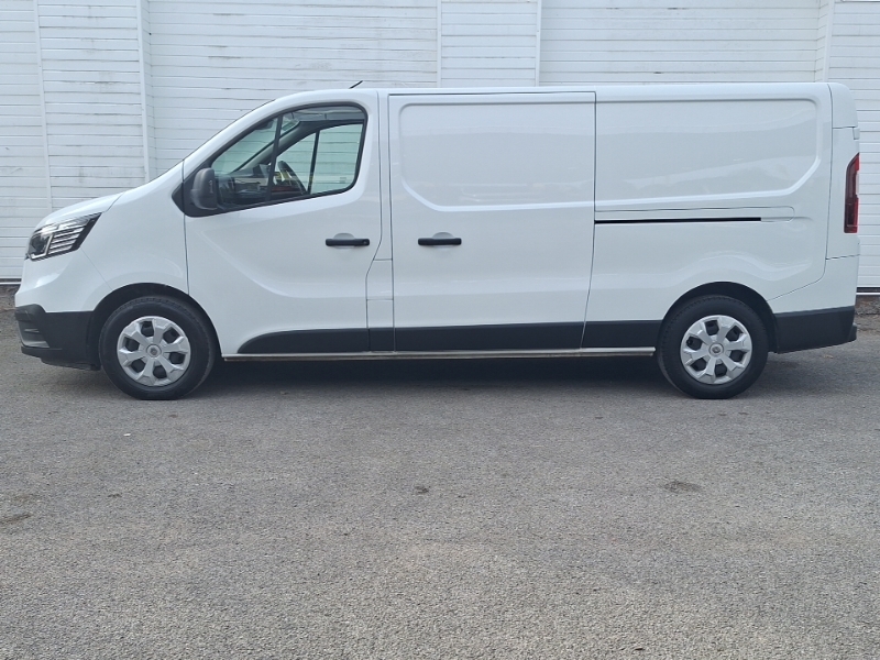Renault Trafic Ll30 Blue Dci 130 Advance Safety Van White #4