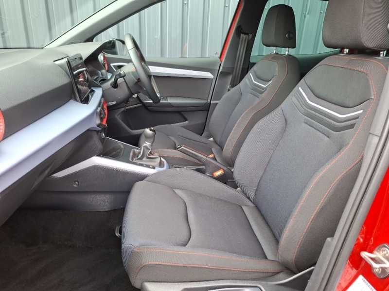 Seat Arona 1.0 Tsi 110 Fr Red #4