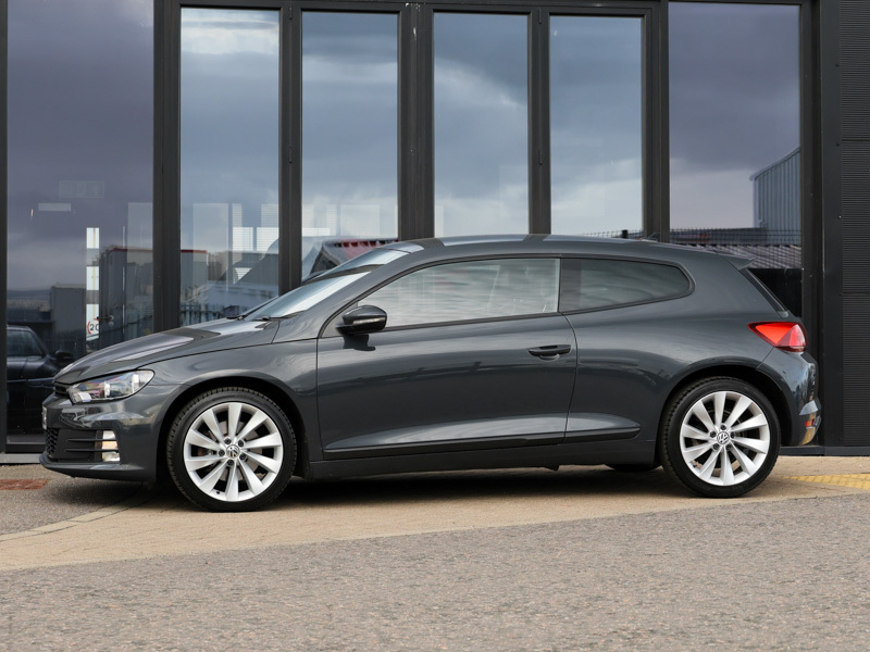 Volkswagen Scirocco 2.0 Tsi 180 Bluemotion Tech Gt Dsg Grey #4