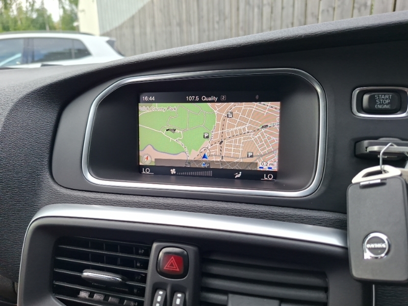 Volvo V40 V40 R-design Edition T3 Silver #10