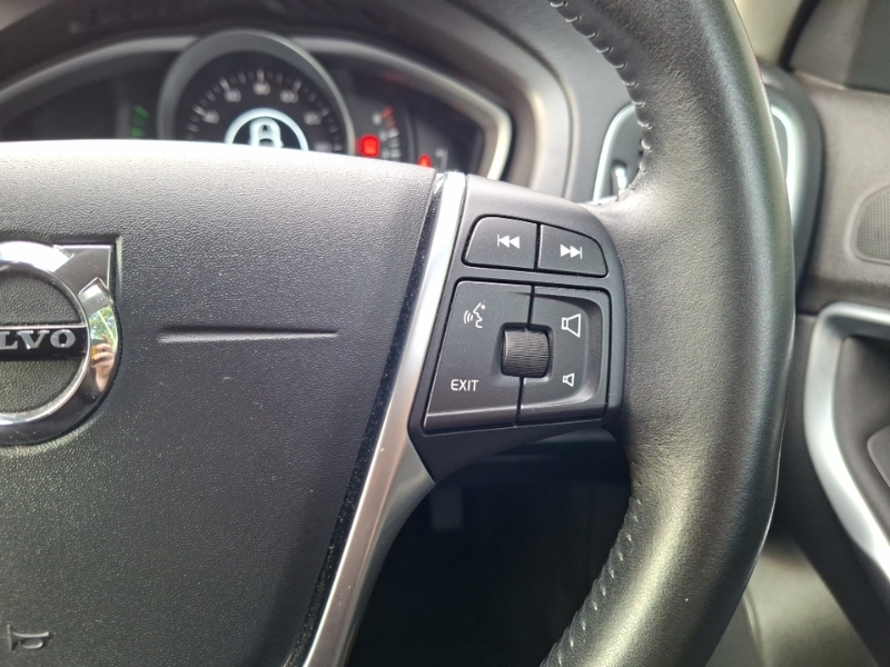 Volvo V40 V40 R-design Edition T3 Silver #13