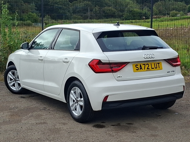 Audi A1 25 Tfsi Technik White #2