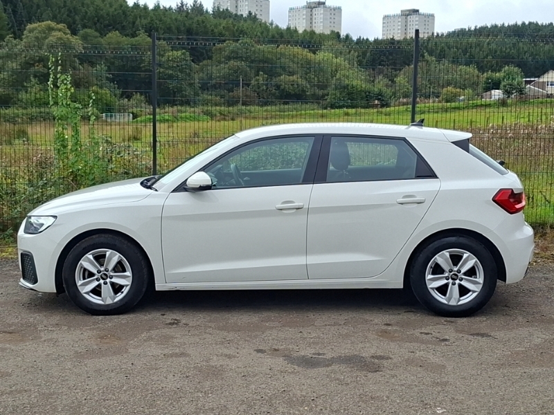 Audi A1 25 Tfsi Technik White #4