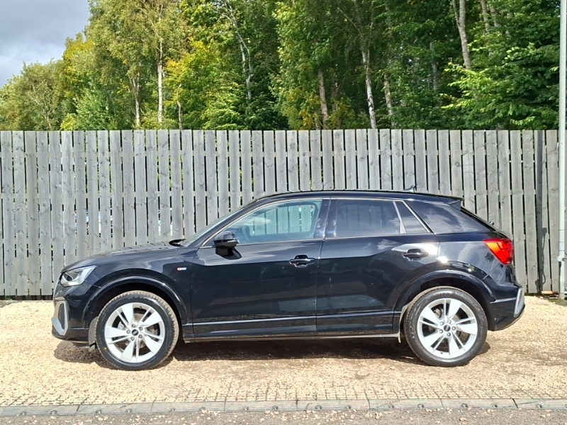 Audi Q2 30 Tfsi S Line Black #4