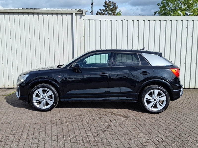 Audi Q2 35 Tfsi S Line Black #4
