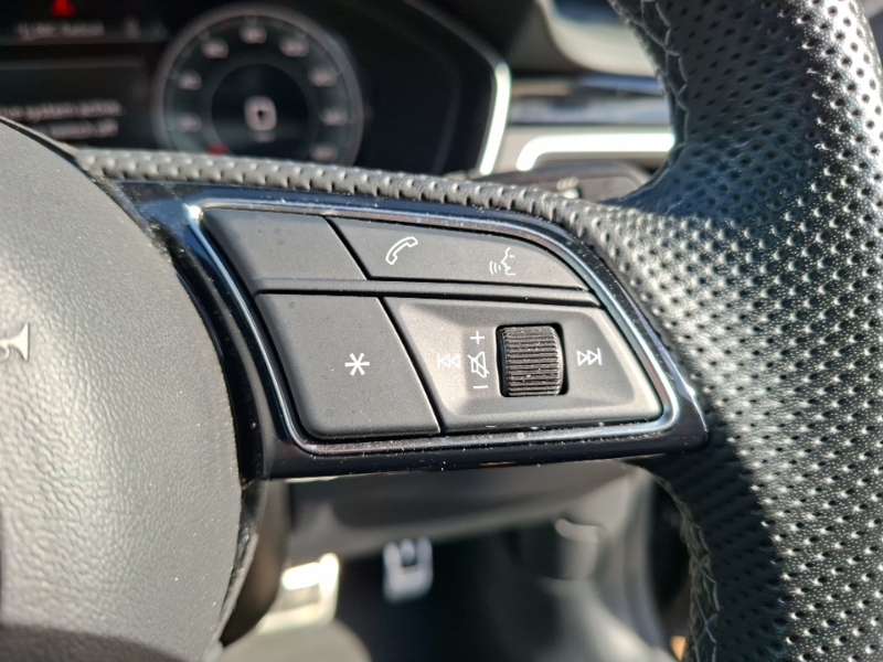 Audi A5 40 Tfsi 204 Black Edition S Tronic 2022 White #13