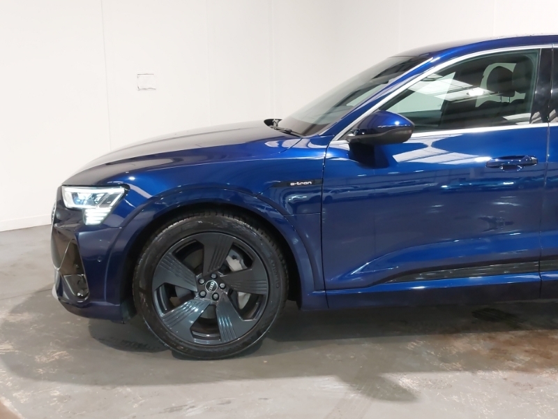 Audi E-tron Technik Suv Black #19