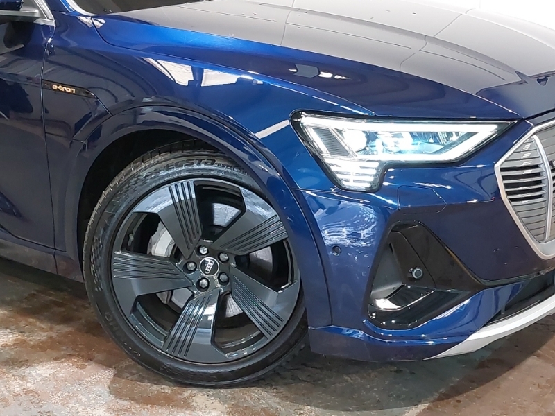 Audi E-tron Technik Suv Black #20