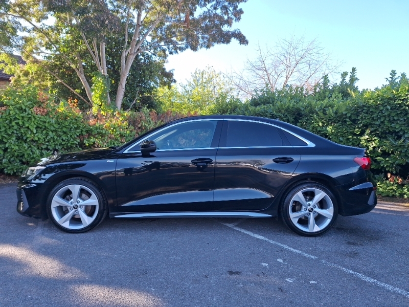 Audi A3 30 Tfsi S Line S Tronic Black #4