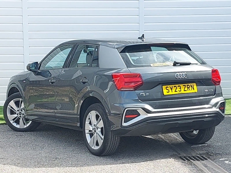 Audi Q2 35 Tfsi Sport S Tronic Black #2