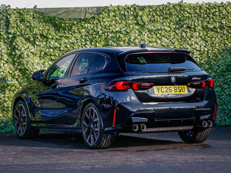 BMW 1 Series M135 Xdrive Step Black #2