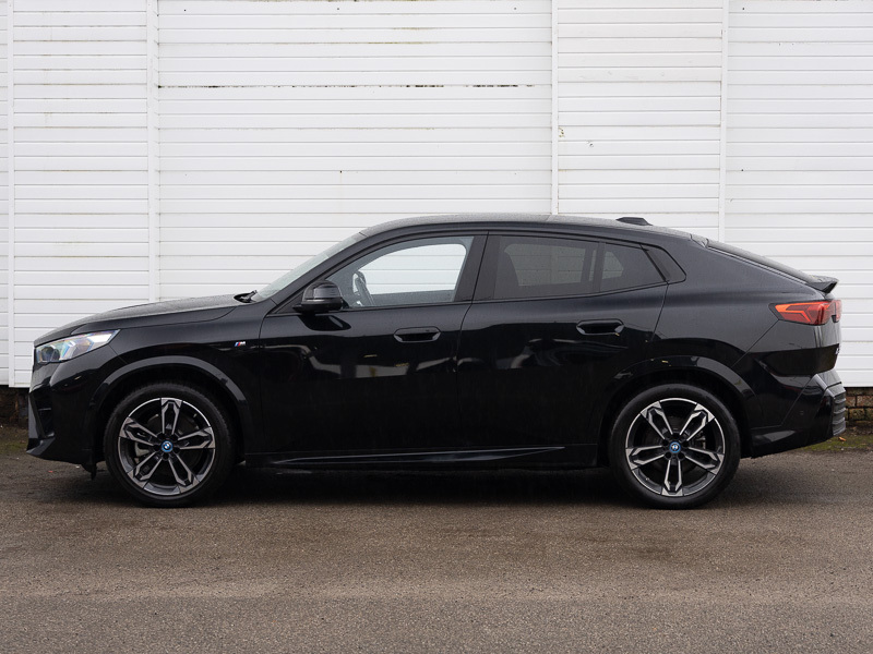BMW iX2 150Kw Edrive20 M Sport 65Kwh #4