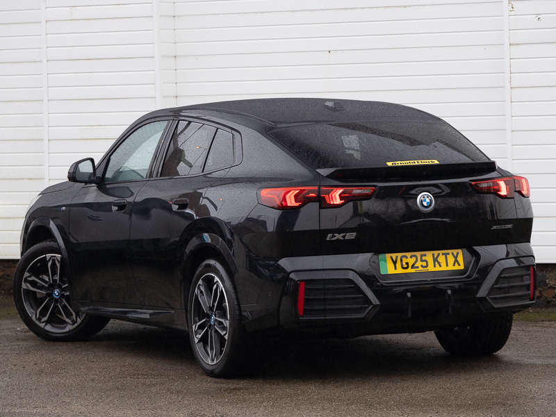 BMW iX2 150Kw Edrive20 M Sport 65Kwh #2