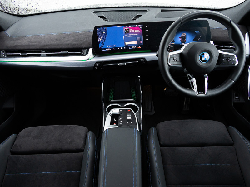 BMW iX2 150Kw Edrive20 M Sport 65Kwh #3