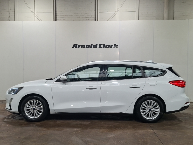 Ford Focus Ecoblue Vignale Black #4