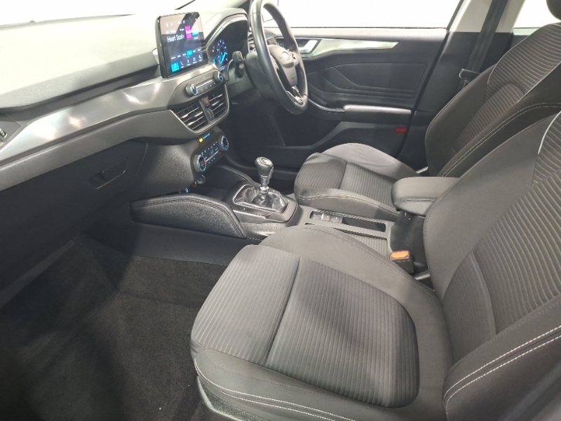 Ford Focus Ecoblue Vignale Black #5