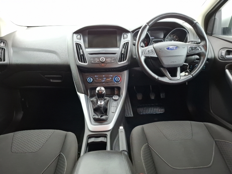 Ford Focus 1.5 Tdci 120 Zetec Silver #3
