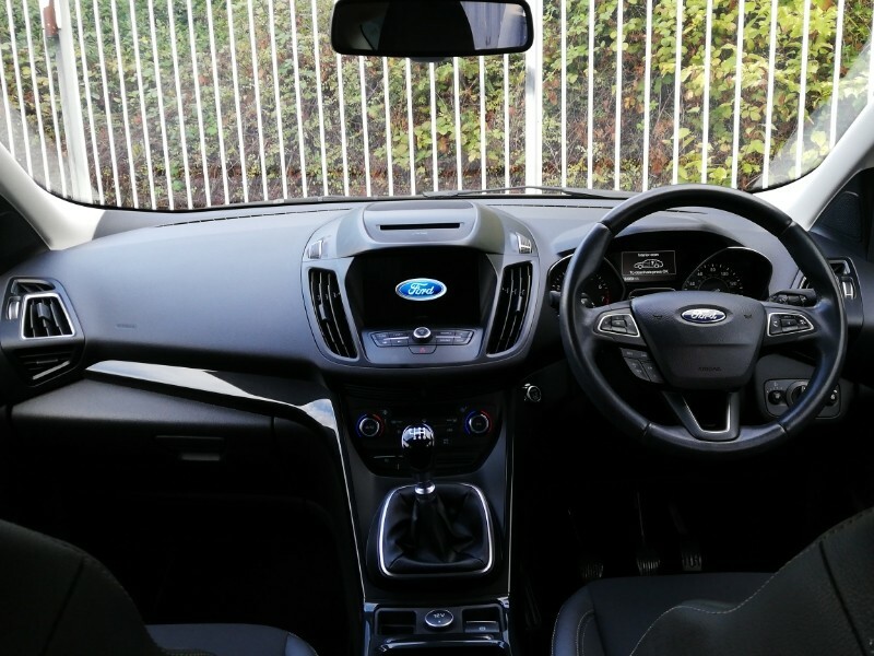 Ford Kuga 1.5 Ecoboost Titanium 2Wd Grey #3