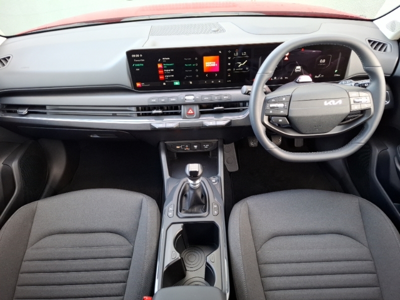 Kia K4 1.0T-gdi 115 48V Pure Red #3